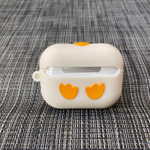 Airpods Pro 1st Generation Silicon Case (Chicken) - Picture 4 of 4